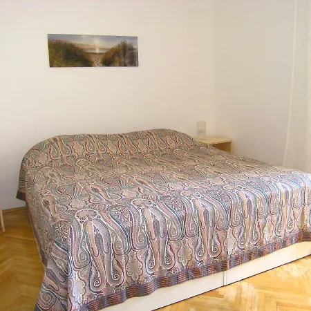 Apartman Kucer Krk Town Exterior photo